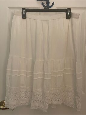 Studio West White Tiered Lace-Hem Skirt - Women